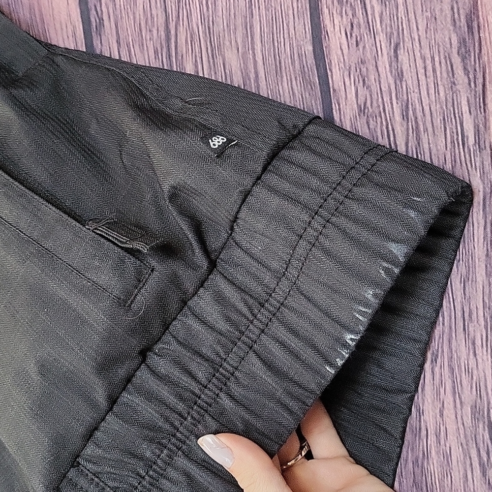 686 ski jacket - Picture 16 of 16
